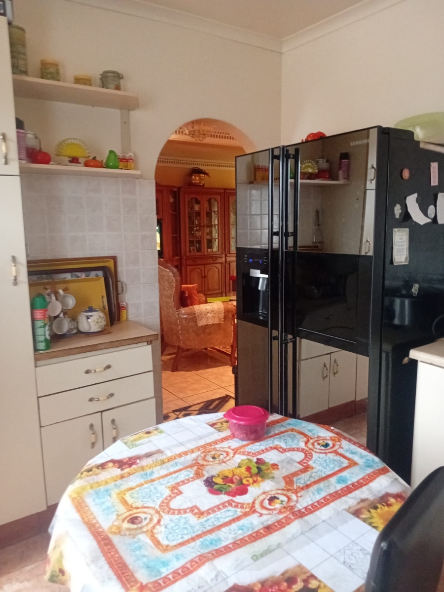 3 Bedroom Property for Sale in Kwa Nobuhle Eastern Cape